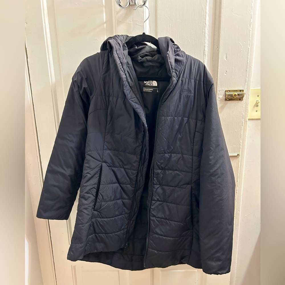 The North Face puffy winter jacket — excellent condition